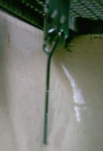 Haltestange der Gitterrostsicherung